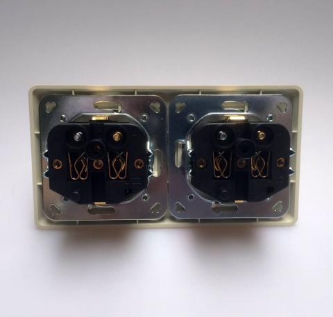 Schuko wall socket Furutech FP-SWS-D (G) - Gold plated