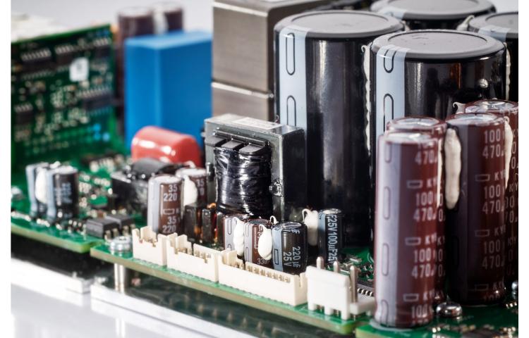 ICEpower 2000AS1 HV / Moduł wzmacniacza  z wbudowanym uniwersalnym zasilaczem sieciowym