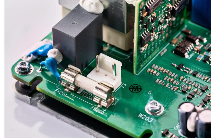 ICEpower 2000AS1 HV / Moduł wzmacniacza  z wbudowanym uniwersalnym zasilaczem sieciowym
