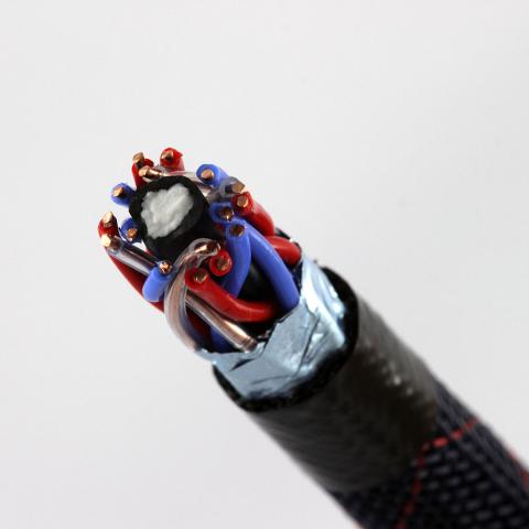 NeoTech NEP-3200G – kabel zasilający AC G-UPOCC + grafen / high-end / na metry (1)